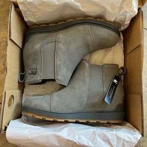 EVIE II CHELSEA NIB SIZE 9 QUARRY